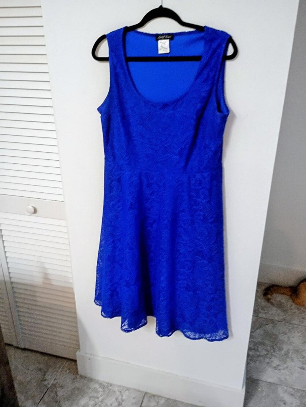 SLINKY BRAND SLEEVLESS FREND BLUE LACE DRESS